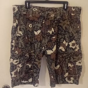Rock Revival men's cargo shorts. Size 36